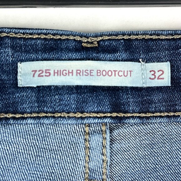 Levi's 725 High Rise Bootcut Women's Jeans Size W32xL30 *Inseam 29! - Picture 8 of 15
